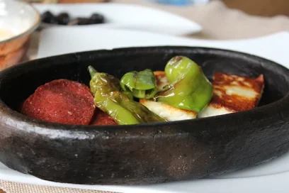 HALLOUMI & SUCUK