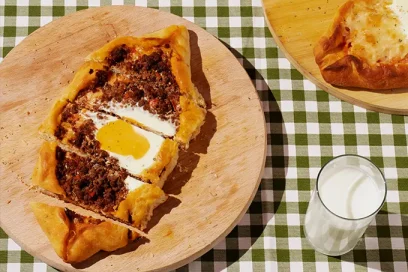 MINCE BEEF & ONION PIE